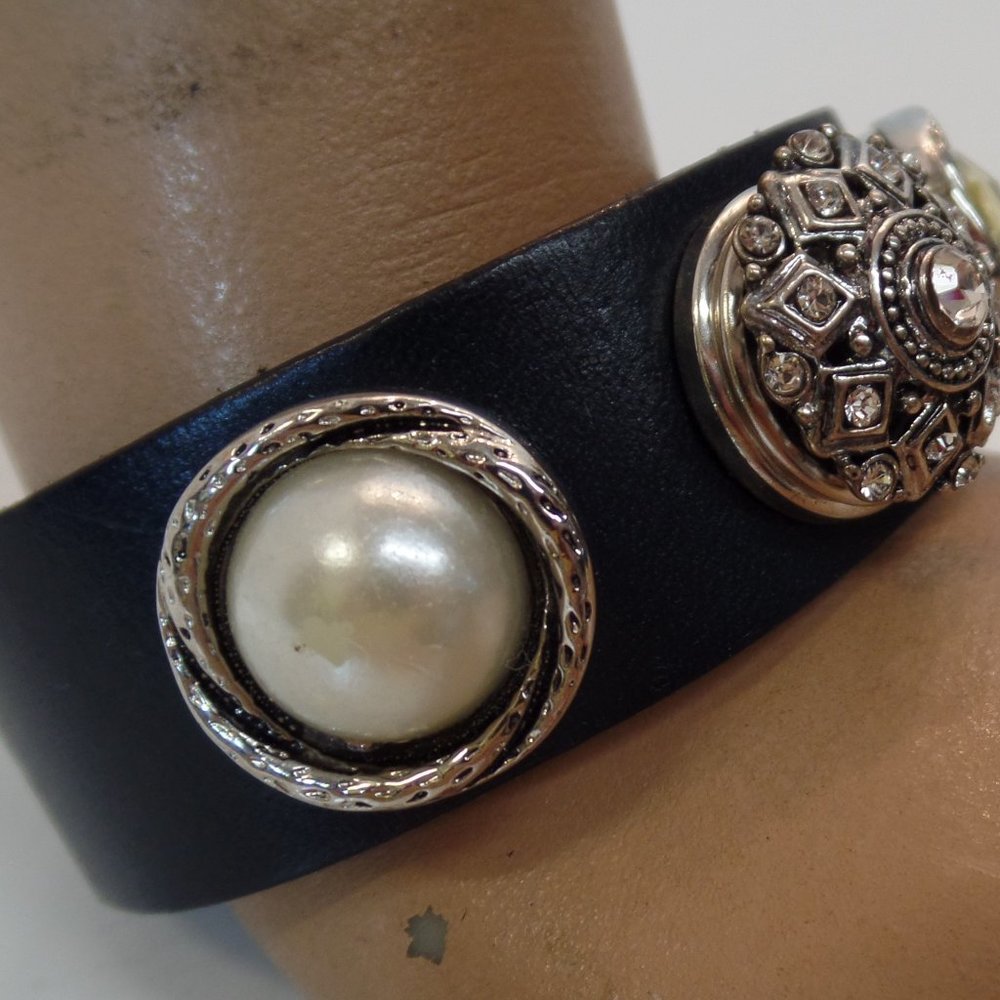 One Snap Chunk Buttons Bracelet W 3 Snap Charms Adjustable 2 Sizes